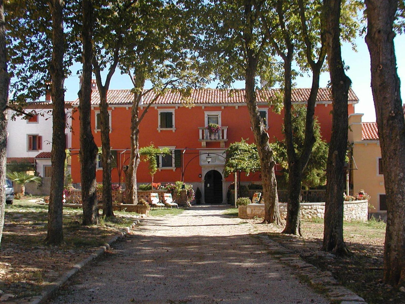 Apartments Lazzarini Battiala Nedescina Exterior foto